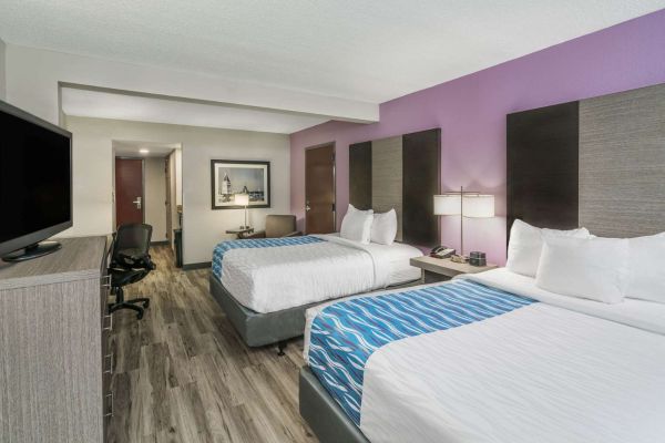La Quinta Inns and Suites Clarksville